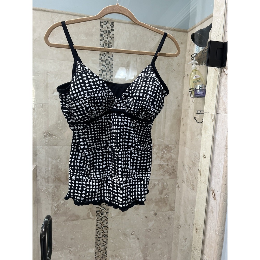 Miraclesuit Tankini Swimsuit Top 16 White Black Floral Geometric Wire Free
